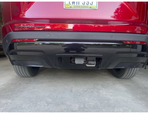 2025 Equinox Hitch.jpg